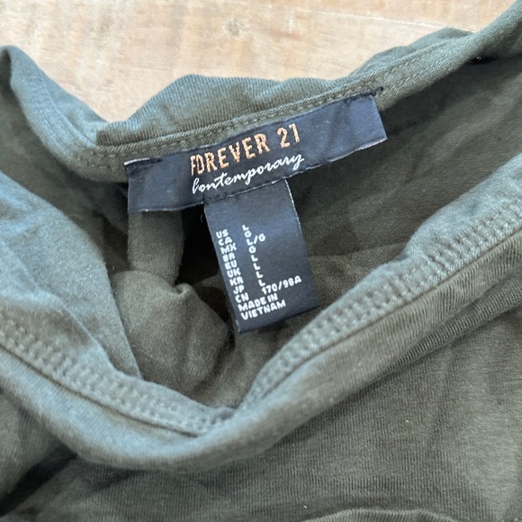 Forever 21 Contemporary off the shoulder ruffle bodysuit women’s - Picture 6 of 10